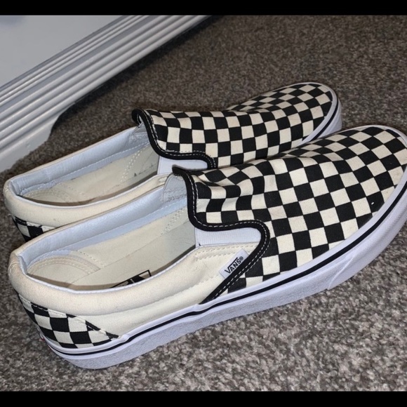 Checkered vans - Picture 3 of 4